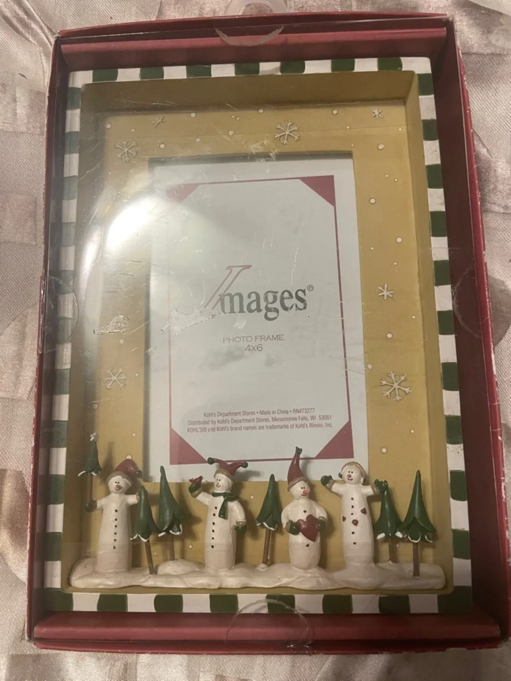 Images Holiday Snowman & Tree 4x6 Photo Frame - new 3D wooden detail